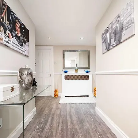 Апартаменты Luxury Flat In Cheslea Prime Location Лондон Экстерьер фото