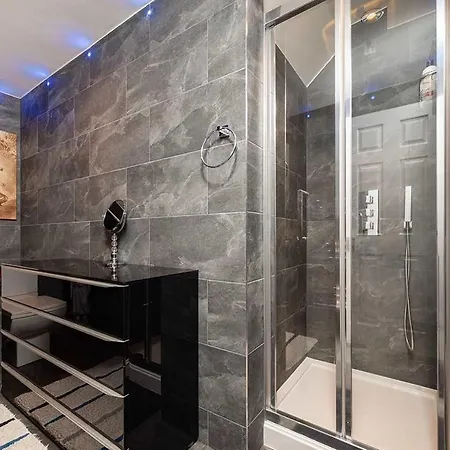 Апартаменты Luxury Flat In Cheslea Prime Location Лондон Экстерьер фото