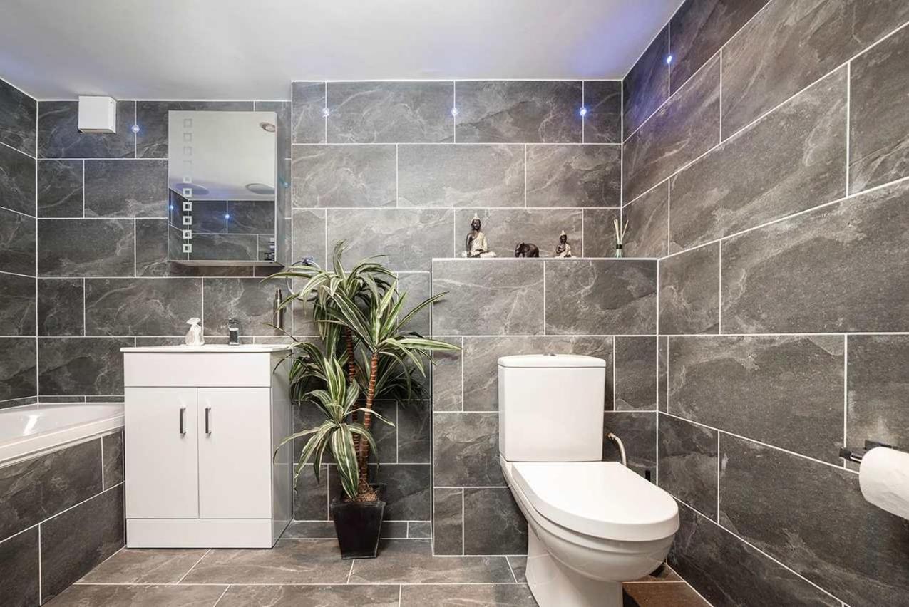 Luxury Flat In Cheslea Prime Location Апартаменты Лондон